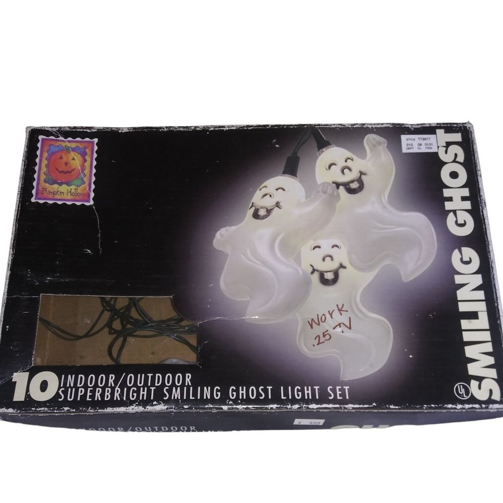 VTG Pumpkin Hollow Smiling Ghosts Indoor/Outdoor 10 Piece String Light Set 1996